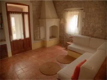 Di Luna Biomasseria Farm stay *
